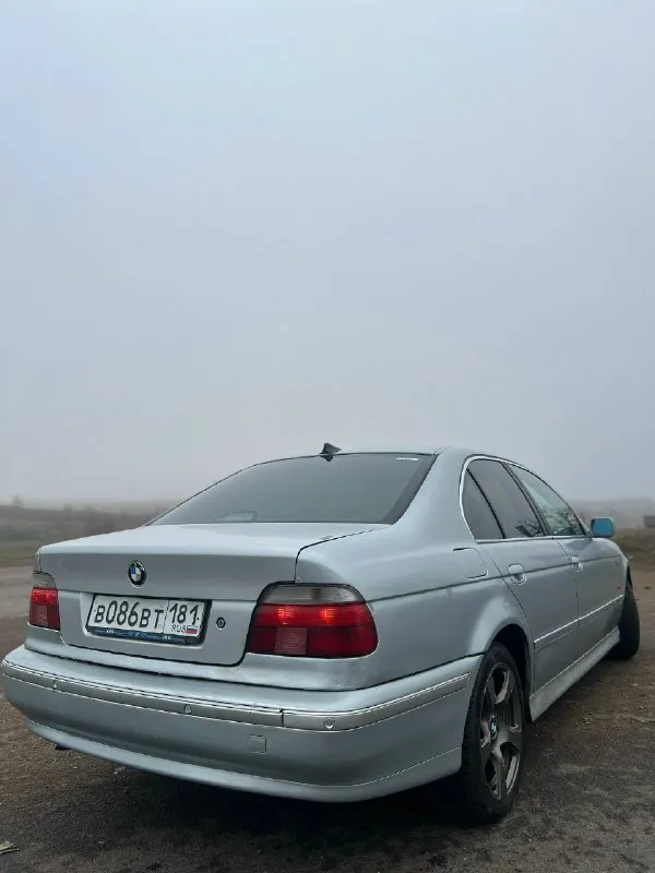 Продам bmw e39 1997г m52 b25 2.5 рядная 6-рка в идеале в идеальном состоянии ходовая без стуков мягкая, рулится отлично! кондиционер холодит отлично гидра усилитель руля работает супер парктроники перед зад 2-эсп без нареканий абс, датчики света, и много другого магнитола продержка carplay масло от замены до замены меняю каждые 4-5 тысяч мульти руль всё подружили, работает отлично центральный замок новые фары новая зимняя резина без вложений сел поехал —————————————————————————— от собственника: г. алчевск цена 500.000р торг тел +79591840858 тел +79591839984 📞 звоните: +7(959)1840858 - фотография - 5