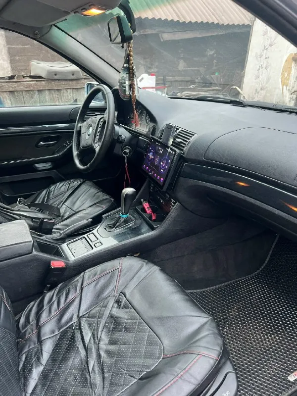 Продам bmw e39 1997г m52 b25 2.5 рядная 6-рка в идеале в идеальном состоянии ходовая без стуков мягкая, рулится отлично! кондиционер холодит отлично гидра усилитель руля работает супер парктроники перед зад 2-эсп без нареканий абс, датчики света, и много другого магнитола продержка carplay масло от замены до замены меняю каждые 4-5 тысяч мульти руль всё подружили, работает отлично центральный замок новые фары новая зимняя резина без вложений сел поехал —————————————————————————— от собственника: г. алчевск цена 500.000р торг тел +79591840858 тел +79591839984 📞 звоните: +7(959)1840858 - фотография - 6