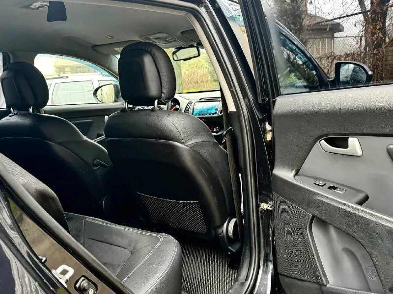 В продаже kia sportage 2012 года выпуска
Автомобиль на моторе 2.0 бензин, работает отлично! Не троит и не дымит. Коробка обычный автомат, переключает идеально, без пинков и рывков! Ходовая также обслужена. По технике и кузову автомобиль не требует никаких вложений!
Пробег 183.000 км
Хорошая комплектация: кожаный салон, подогревы всех сидений, помощь при спуске с горы, датчики дождя и света, климат контроль, мультируль, электро складывание зеркал, дополнительно установлена андроид магнитола.
Осмотр донецк
Цена 1.280.000 ₽, возможен торг у автомобиля!
☎️ +7 (949) 628-72-17
📞 Звоните: +7(949)6287217 - фотография - 10