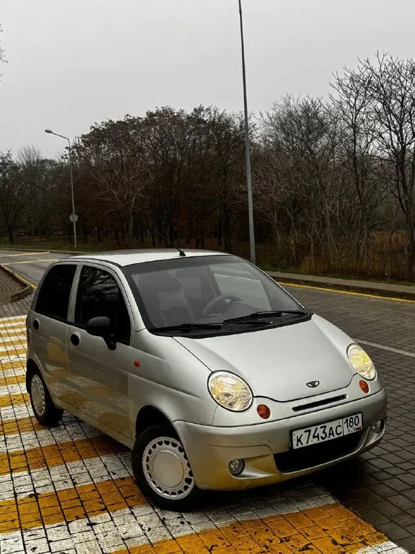 В продаже практичный и в тоже время экономичный автомобиль daewoo matiz 2007 года, автомат, газ-бензин! двигатель 0.8 работает идеально, тянет будь здоров, также установлено и вписано гбо, ходовая идеальная. работает идеально, никаких пинков и рывков нет! установлена неплохая музыка, печка греет, кондёр морозит, работает абсолютно все! два электро стеклоподъемника, гидроусилитель руля. юридически чистая, возможен любой вид переоформления! осмотр донецк 🔥цена: 280.000 ₽🔥 +79496287217 📞 звоните: +7(949)6287217 - фотография - 1