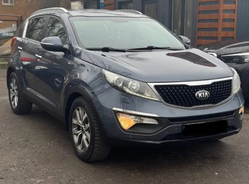 Продам kia sportage
2.0 Бензин
Год выпуска 2015
Состояние идеальное.
Без вмятин царапин
И рыжиков
Сервисные книги.
В родном окрасе
Вложений не требует!
Любое оформление!
Салон не затертый не порваный
Салон кожа комбинированый с алькантарай
Авто полностью обслужена до мелочей
Работает ровно.
Коробка переключает идеально
Климат контроль работает
Все жидкости заменены!
Стекла все родные
Каждая кнопка работает)
Цена 1.375₽
+7-949-794-46-27
Остольные вопросы по телефону
Звоните в любое время.
📲 Tg: евгений
📞 Звоните: +7(949)7944627 - фотография - 2