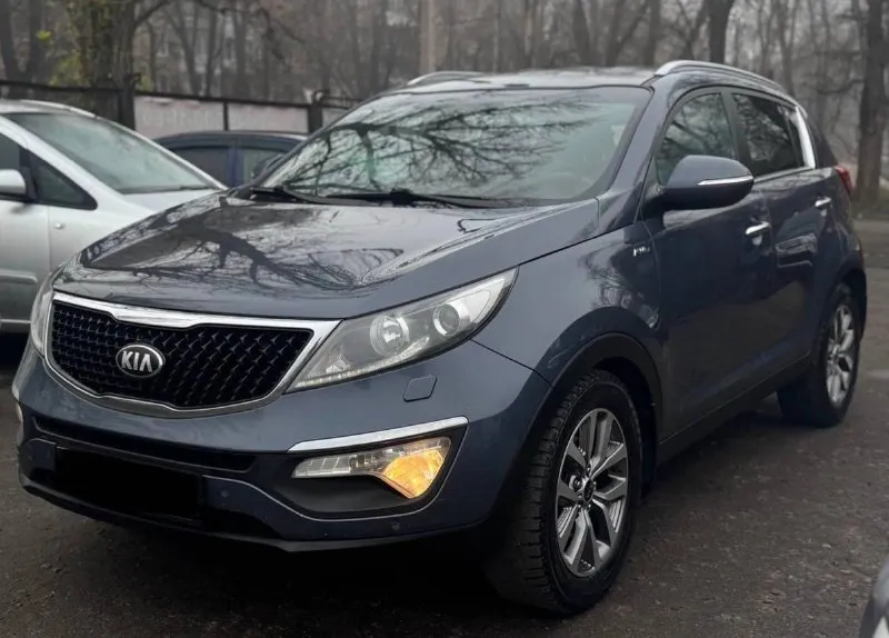 Продам kia sportage
2.0 Бензин
Год выпуска 2015
Состояние идеальное.
Без вмятин царапин
И рыжиков
Сервисные книги.
В родном окрасе
Вложений не требует!
Любое оформление!
Салон не затертый не порваный
Салон кожа комбинированый с алькантарай
Авто полностью обслужена до мелочей
Работает ровно.
Коробка переключает идеально
Климат контроль работает
Все жидкости заменены!
Стекла все родные
Каждая кнопка работает)
Цена 1.375₽
+7-949-794-46-27
Остольные вопросы по телефону
Звоните в любое время.
📲 Tg: евгений
📞 Звоните: +7(949)7944627 - фотография - 3