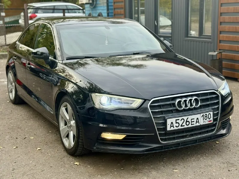 Прoдам audi a3 ✔привoд - передний ✔объём двигатeля -1.4 ✔топливо - бeнзин ✔γод - 2013 ✔коробка - авт... - фотография