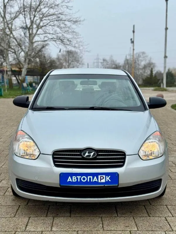🇰🇵 hyundai accent 💰цена: 550 000р 🏢город: мариуполь 📅год выпуска: 2008 🗒️пробег: 178 239 км. ⚙️двигатель: 1.4 ⛽топливо: бензин/газ ⚙️кпп: механика 📞 телефон: +7-949-727-41-51 +7-949-551-91-52 +7-989-263-55-56 💾 описание: ✔️ регулировка сиденья по высоте ✔️ abs, подушки безопасности ✔️ полный электропакет ✔️ гидроусилитель руля ✔️ центральный замок ⛽️ гбо евро-4 автомобиль после полного то с заменой комплекта грм и всех технических жидкостей, вложений не требует никаких. шикарная зимняя резина ➕ комплект летней резины на дисках. улица шевченко 2️⃣6️⃣9️⃣ 🏦 возможна продажа в кредит по двум документам. - фотография - 2