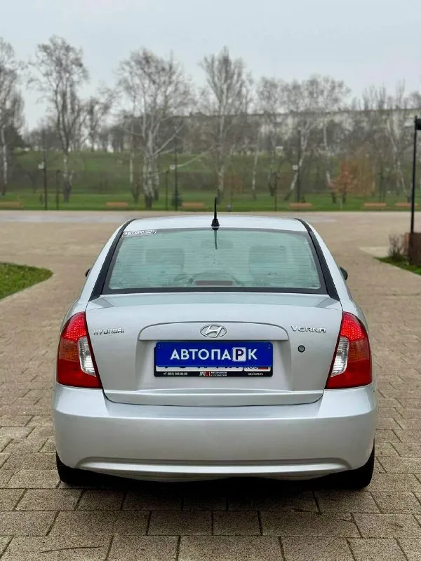 🇰🇵 hyundai accent 💰цена: 550 000р 🏢город: мариуполь 📅год выпуска: 2008 🗒️пробег: 178 239 км. ⚙️двигатель: 1.4 ⛽топливо: бензин/газ ⚙️кпп: механика 📞 телефон: +7-949-727-41-51 +7-949-551-91-52 +7-989-263-55-56 💾 описание: ✔️ регулировка сиденья по высоте ✔️ abs, подушки безопасности ✔️ полный электропакет ✔️ гидроусилитель руля ✔️ центральный замок ⛽️ гбо евро-4 автомобиль после полного то с заменой комплекта грм и всех технических жидкостей, вложений не требует никаких. шикарная зимняя резина ➕ комплект летней резины на дисках. улица шевченко 2️⃣6️⃣9️⃣ 🏦 возможна продажа в кредит по двум документам. - фотография - 5