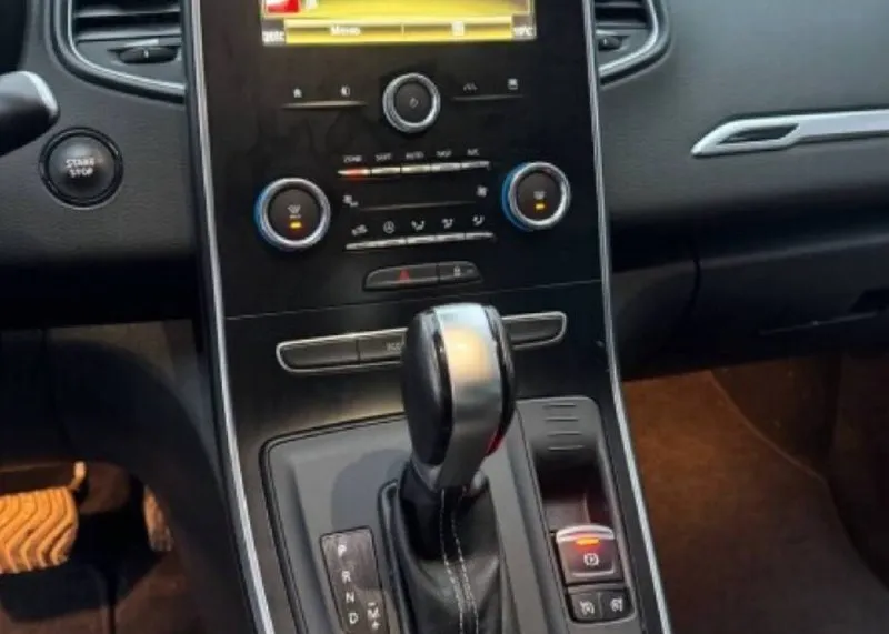 Продам renault grand scenic 2021г. , 1.3 литра, робот. цена 2100000 руб. +79493226744, +79882532208 телеграмм. комплектация салон тёмный комбинированные материалы системы безопасности abs esp антипробуксовочная датчики давления в шинах иммобилайзер подушки передние подушки боковые системы помощи датчик дождя парктроники удержание в полосе распознование дорожных знаков оптика и свет фары ксеноновые фары противотуманные автоматический дальный свет омыватель фар климат кондиционер климат-контроль многозонный мультимедиа aux bluetooth cd или mp3 usb мультимедийный экран штатная навигация apple carplay android auto комфорт круиз-контроль управление мультимедиа с руля передние электро-стеклоподъёмники задние электро-стеклоподъёмники круиз-контроль адаптивный старт-стоп электроскладывание зеркал 📞 звоните: +7(949)3226744 - фотография - 3