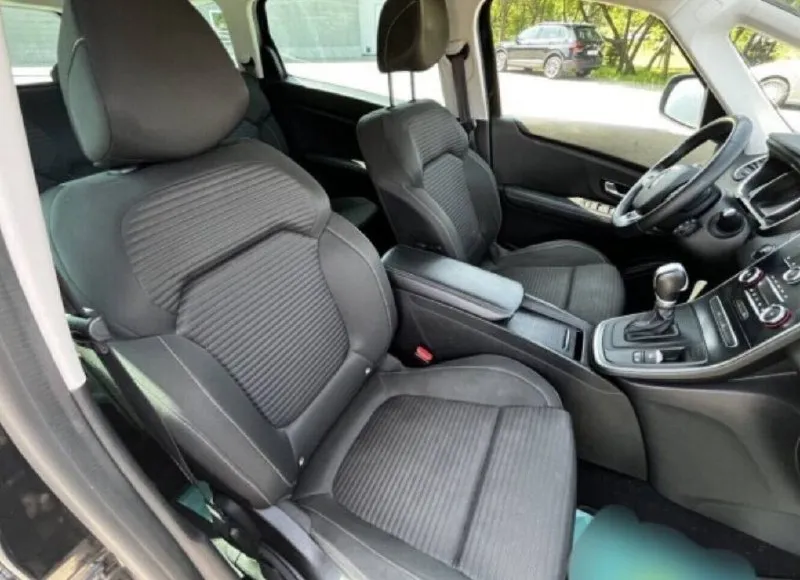 Продам renault grand scenic 2021г. , 1.3 литра, робот. цена 2100000 руб. +79493226744, +79882532208 телеграмм. комплектация салон тёмный комбинированные материалы системы безопасности abs esp антипробуксовочная датчики давления в шинах иммобилайзер подушки передние подушки боковые системы помощи датчик дождя парктроники удержание в полосе распознование дорожных знаков оптика и свет фары ксеноновые фары противотуманные автоматический дальный свет омыватель фар климат кондиционер климат-контроль многозонный мультимедиа aux bluetooth cd или mp3 usb мультимедийный экран штатная навигация apple carplay android auto комфорт круиз-контроль управление мультимедиа с руля передние электро-стеклоподъёмники задние электро-стеклоподъёмники круиз-контроль адаптивный старт-стоп электроскладывание зеркал 📞 звоните: +7(949)3226744 - фотография - 4