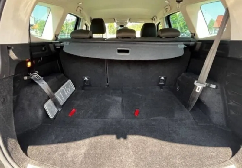 Продам renault grand scenic 2021г. , 1.3 литра, робот. цена 2100000 руб. +79493226744, +79882532208 телеграмм. комплектация салон тёмный комбинированные материалы системы безопасности abs esp антипробуксовочная датчики давления в шинах иммобилайзер подушки передние подушки боковые системы помощи датчик дождя парктроники удержание в полосе распознование дорожных знаков оптика и свет фары ксеноновые фары противотуманные автоматический дальный свет омыватель фар климат кондиционер климат-контроль многозонный мультимедиа aux bluetooth cd или mp3 usb мультимедийный экран штатная навигация apple carplay android auto комфорт круиз-контроль управление мультимедиа с руля передние электро-стеклоподъёмники задние электро-стеклоподъёмники круиз-контроль адаптивный старт-стоп электроскладывание зеркал 📞 звоните: +7(949)3226744 - фотография - 6