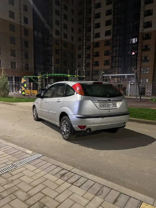 В продаже ford фокус 1 2004 гол 1.6 мотор резвый без вложений по технике без вложений вообще по кузову маленькие рыжики и все полное оформление без проблем цена 300т торг также интересует обмен писать в личку или +79497317018 📲 tg: дмитрий 📞 звоните: +7(949)7317018 - фотография - 5