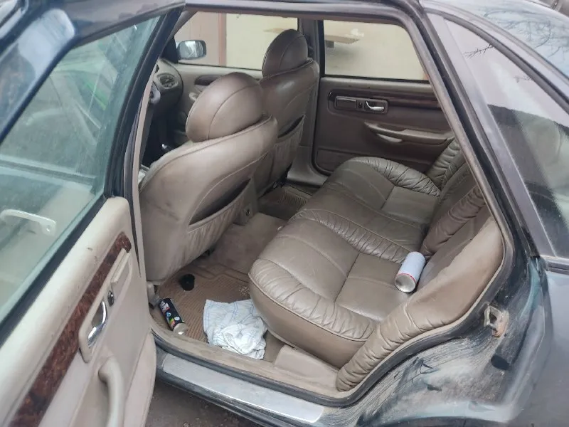 Продам ford скорпио (1997 г. ) объем мотора 2.9 бензин. (нужно выставить зажигание и он поедет в мот... - фотография