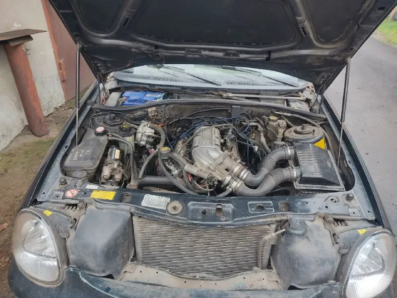 Продам ford скорпио (1997 г. ) объем мотора 2.9 бензин. (нужно выставить зажигание и он поедет в моторе стуков нет никаких лишних звуков выдео как работает мотор могу скинуть в лс ) кпп пятиступенчатая не вылетает не хрусти не гнилой кожанный салон эллектро регулеровка сидений, стеклоподёмники на все 4 двери, центральный замок, кондиционер, есть гур, и многое другое, тормоза все дисковые отличные! ходовка перебрана всё светиться моргает машина едет очень бодро цена 130к переоформление без проблем город донецк номер для связи +79493524315 так же приветствуется обмен 📞 звоните: +7(949)3524315 - фотография - 5