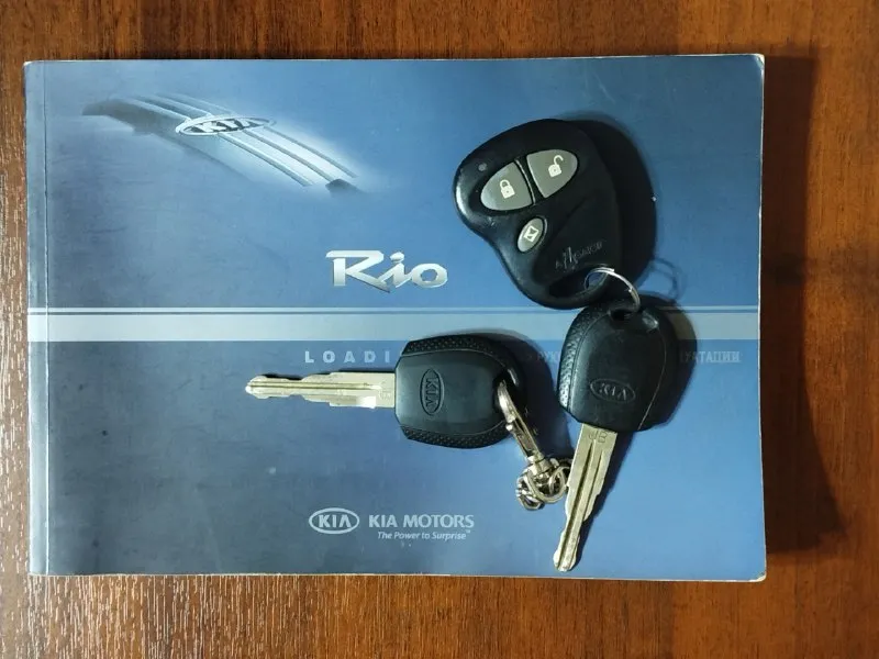Продам kia rio, 2007 гв, двс - 1,4л бензин, кпп-механика, честный подтвержденный пробег - 223000км. Авто все время в одних руках, один единственный хозяин. Кузов ровный, без гнили и ржавчины, практически весь в заводском окрасе. , трансмиссия, подвеска - без нареканий. Богатая комплектация: abs, airbag, полный электропакет стекол/зеркал, подогрев стекла/зеркал/сидений, климат-контроль (заправлен, обслужен). Все опции работают в штатном режиме. Два ключа. Цена 565 000руб, торг. Донецк +79493817489
📞 Звоните: +7(949)3817489 - фотография - 10