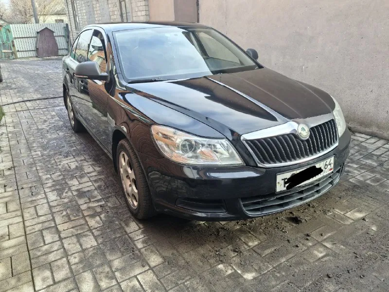 Октавия 10 год, 1.6 механика, пробег 307000, комплектация базовая, в хорошем состоянии, вся в родне... - фотография