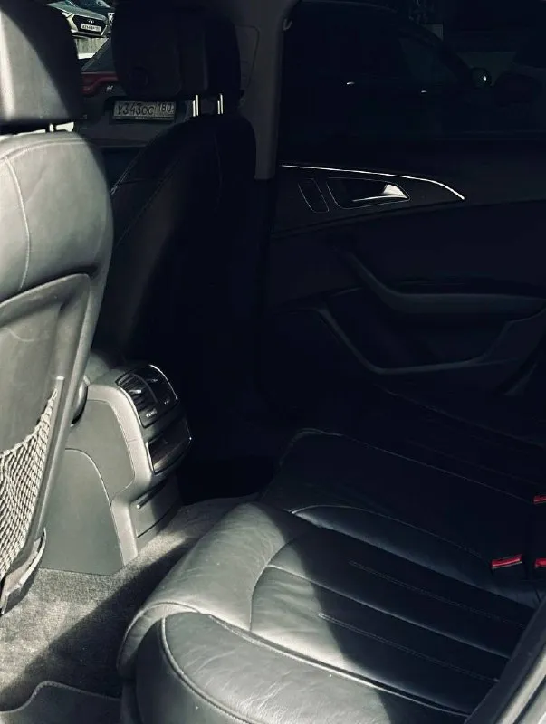 Продам audi a6 c7 2011г пленка нарда грей диски r19 резина пирелли прошла большое то 3 л бензин, кватро хорошая комплектация 400 лс пробег 226к 1.700.000р +разумный торг реальному покупателю макеевка +79495729783 елизавета - фотография - 10