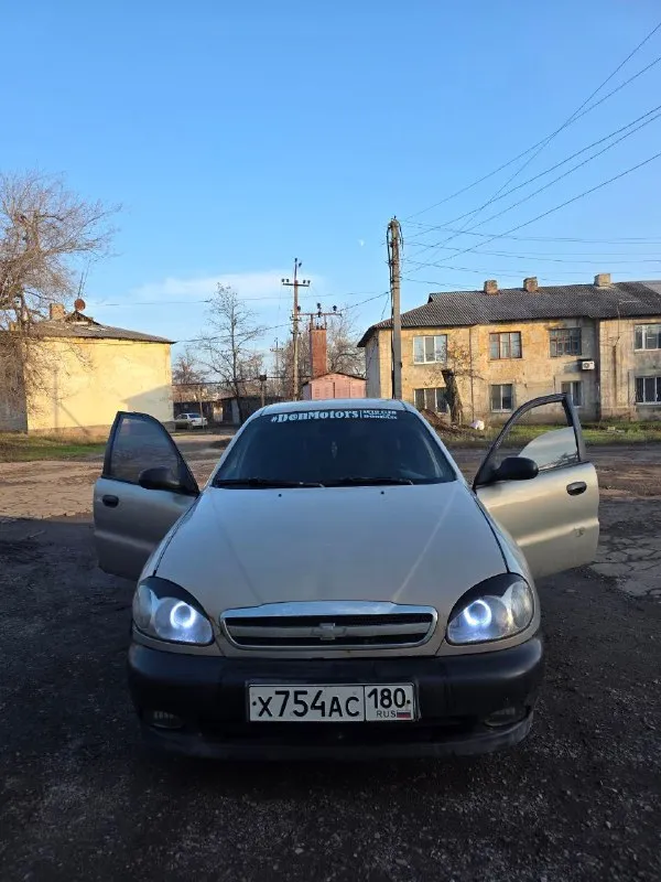 Продам chevrolet lanos sx 2008г двигатель 1.5 без нареканий установлены хорошие линзы все горит и ра... - фотография