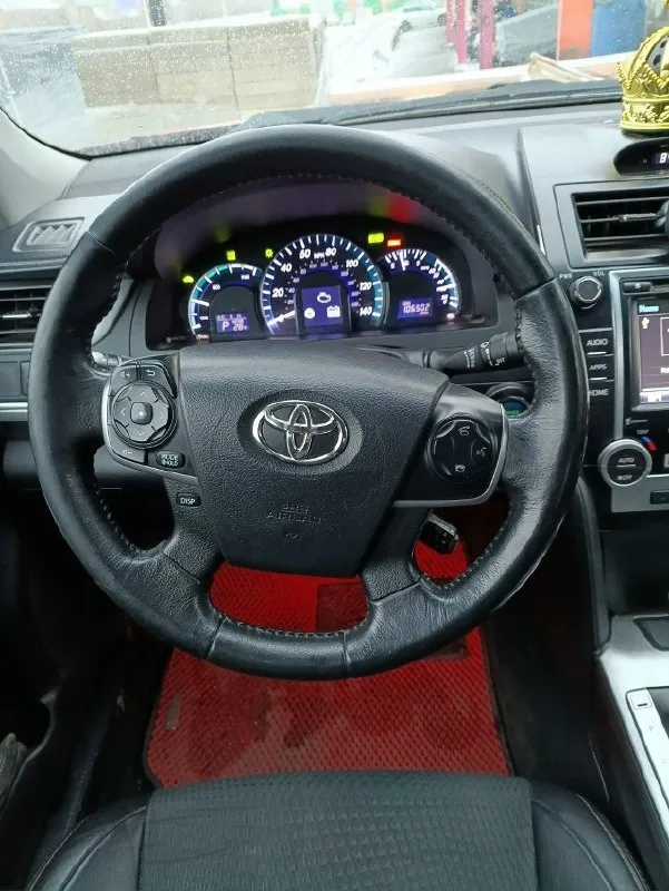 Енакиево. .. продам тайоту камри ( toyota camry) 2014г(американка)(гибрид), объем 2.5, кузов (50). .. комплектация se. люк, камера заднего вида, мультируль. пробег 106миль, коробка автомат-работает без нареканий, технически в хорошем состоянии, мягкая, комфортная, просторная, салон не затертый, не прокурен. цена 1,700000 торг приветствуется доп вопросы по +79493175602 либо телеграм +79493175602 📞 звоните: +7(949)3175602 - фотография - 2