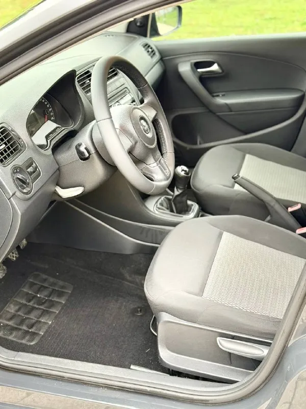 🚙 volkswagen polo 💰цена: 720 000р 🏢город: мариуполь 📅год выпуска: 2015 🧾пробег: 99 930 км. ⚙️двигатель: 1.6 ⛽топливо: бензин ⚙️кпп: механика 📞 телефон: +7-949-727-41-51 +7-989-263-55-56 +7-949-551-91-52 💾 описание: polo se. .. emoji/40/e29c85.png')">✅ 1 владелец за всю историю. ✅ отличное состояние. ✅ надежный двигатель. ✅ маленький расход топлива. ✅ подтвержденный пробег. ✅ салон как новый. ✅ техническая часть на 5+. ✅ оцинкованный кузов. улица шевченко 2️⃣6️⃣9️⃣ 🏦 возможна продажа в кредит по двум документам. - фотография - 7