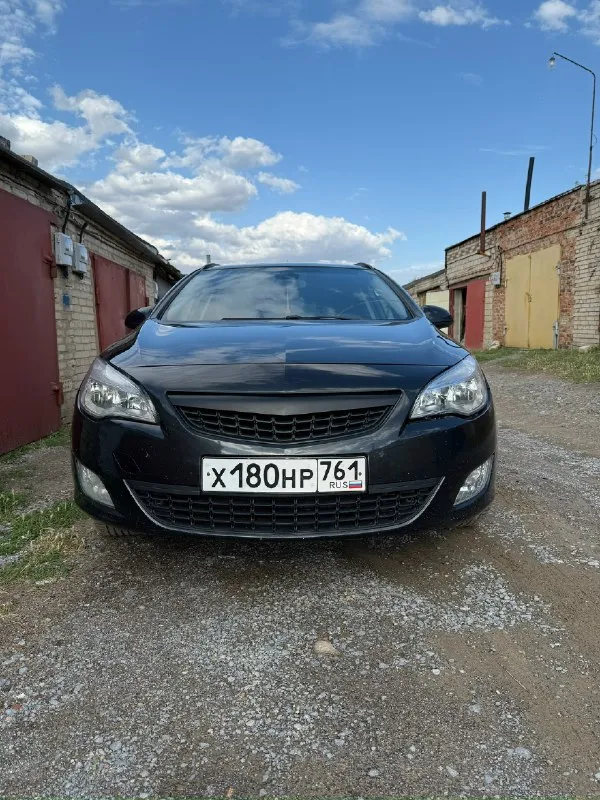 Opel астра j универсал 2011г. двигатель 1.6коробка автомат 6 ст. цена750,торг. собственник. авто в хорошем состоянии, находится в харцызске. возможен обмен. +79495763738 📞 звоните: +7(949)5763738 - фотография - 4