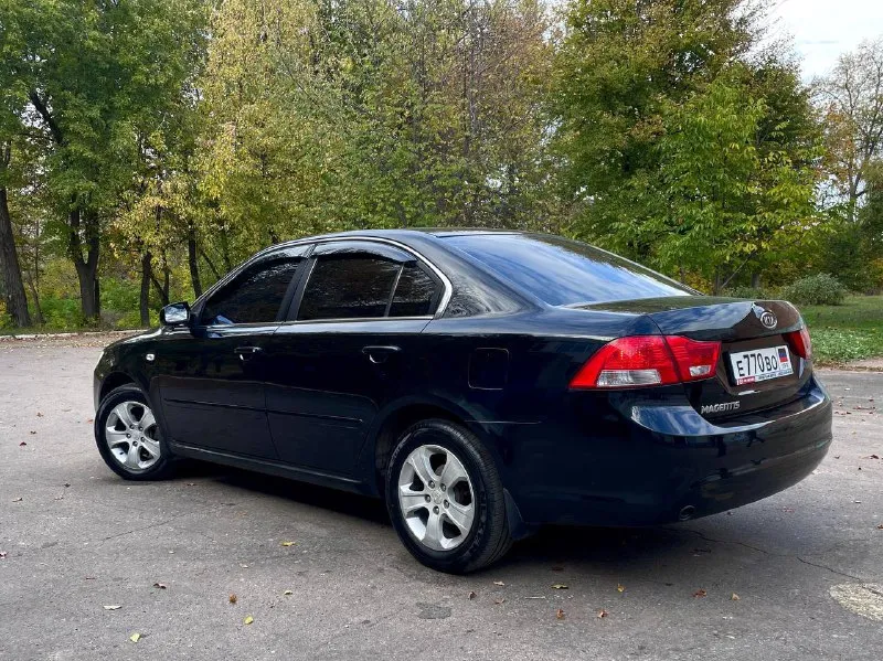 Kia magentis ii, рестайлинг, 2.0 л. Бензин, 164 л. С. Акпп, 2008 г. В.
Пробег 212 тыс. Км. , приобретался в автосалоне г. Донецка, я второй владелец с 2013 г.
Регистрация уже рф(фото сделано до, поэтому номера днр).
В дтп не участвовал, все стекла родные.
Своевременное обслуживание, вложений не требует, проводился качественный ремонт порогов, задних арок. Эксплуатировалась бережно, гаражное хранение, салон чистый ухоженный, доп. Шумовиброизоляция, увеличен клиренс, установлены проставки.
Двигатель без задиров, не дымит, катализатор на месте, не прошивалась. Установлено гбо евро-4, зарегистрировано.
Надежный 4 ст. Автомат, работает идеально.
Гур, электропакет, 4 эл. Стеклоподъемника, электропривод зеркал, климат контроль, мультируль, мультимедиа bluetooth usb aux, датчик света, сигнализация с автозапуском.
Заводские литые диски r16, включая запаску, два комплекта покрышек зима/лето, летние новые, зимние минимальный износ.
Просмотр г. Донецк, любые проверки на сто.
Цена 950 000 р.
+79498776094 - фотография - 6