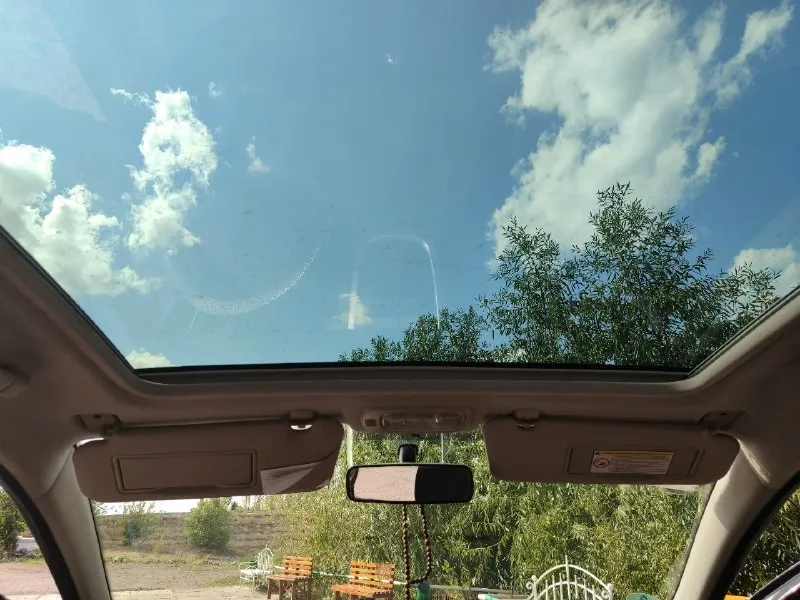 Продаю рeugeot 207sw цена 540 т. руб. торг в отличном состоянии!🚙 я владелец. •пробег 239 тыс. км. родной. 📈 •2007 года выпуска. •пятидверный универсал. •двигатель 1,6 •расход топлива - 5 - 7 л. на 100км. •коробка - механика •двигатель работает отлично. на 217 тысяч км был сделан капитальный ремонт двигателя •скоростя переключаются отлично •по ходовой вопросов нет. •кузов оцинкованный, рыжиков, гнили нет от слова "совсем", в родном окрасе. •стекла все родные, включая лобовое. 🛞есть комплект зимней резины дорогой 💺комплектация: •гидроусилитель руля. •зеркала с подогревом и электроприводом. •авс. •электростеклоподъемники. °панорамная крыша •двухзоный климат контроль. печка работает отлично •салон опрятный, не затëрт. ☑автомобиль полностью обслужен. на данный момент никаких вложений не требуется. ухоженная машинка. состояние на отлично. продажа с полным переоформлением в мрэо. 🗺машина находится в торезе 💵цена 540 т. руб. тогр 📞 +7 949 526 07 27 максим 📞 звоните: +7(949)5260727 - фотография - 5