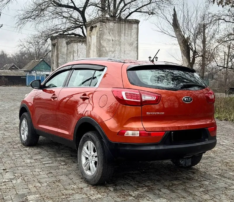 Продам kia sportage в отличном внешнем и техническом состоянии. Год выпуска 2010! Двигатель 2.0 бензин. Коробка механика.
✅Автомобиль не бит и не крашен! Полностью родной окрас🚘 гильзовался, катализатор удален✅
Родной пробег ✅ подтвержденный автотекой👍. Авто обслуживалось у официального дилера, все документы и заказ наряды в книге т. О.
Автотека полностью зелёная. Без единого дтп.
Все больные места и днище автомобиля в отличном состоянии! Салон чистый и ухоженный! С документами полный порядок, переоформление без проблем, продажа от собственника✅техническая часть полностью обслужена! Двигатель работает без посторонних шумов!ходовая в хорошем состоянии! С круизом, кондиционер, подогревом зоны дворников, зеркал, электроприводом зеркал, парктроником, датчиками дождя, света, подушки безопасности, abs, esp! Работает всё до каждой лампочки!автомобиль вложений не требует. Осмотр антрацит
💸Цена 1млн 190 тыс руб. Торг реальному покупателю.
☎ +79592713424
☎ +79591967184

📞 Звоните: +7(959)2713424 - фотография - 3