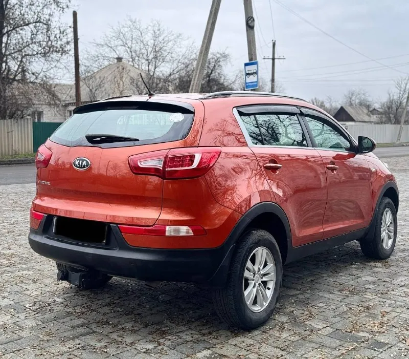 Продам kia sportage в отличном внешнем и техническом состоянии. Год выпуска 2010! Двигатель 2.0 бензин. Коробка механика.
✅Автомобиль не бит и не крашен! Полностью родной окрас🚘 гильзовался, катализатор удален✅
Родной пробег ✅ подтвержденный автотекой👍. Авто обслуживалось у официального дилера, все документы и заказ наряды в книге т. О.
Автотека полностью зелёная. Без единого дтп.
Все больные места и днище автомобиля в отличном состоянии! Салон чистый и ухоженный! С документами полный порядок, переоформление без проблем, продажа от собственника✅техническая часть полностью обслужена! Двигатель работает без посторонних шумов!ходовая в хорошем состоянии! С круизом, кондиционер, подогревом зоны дворников, зеркал, электроприводом зеркал, парктроником, датчиками дождя, света, подушки безопасности, abs, esp! Работает всё до каждой лампочки!автомобиль вложений не требует. Осмотр антрацит
💸Цена 1млн 190 тыс руб. Торг реальному покупателю.
☎ +79592713424
☎ +79591967184

📞 Звоните: +7(959)2713424 - фотография - 6