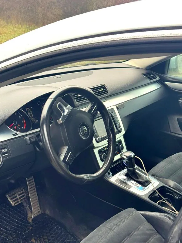Volkswagen passat cc год выпуска 2009 двс 1.8т пробег 230 без нареканий после замены цепи, маслонасоса, вкладышей и всех расходников, работает идеально, ходовая обслужена, новая зимняя резина, салон комбинированный, музыка хорошая, камера заднего вида, хорошая динамика, документы в порядке полное переоформление без проблем, 820 000 тыс. , торг обмен, донецк киевский район, тел+79493152333 📞 звоните: +7(949)3152333 - фотография - 9