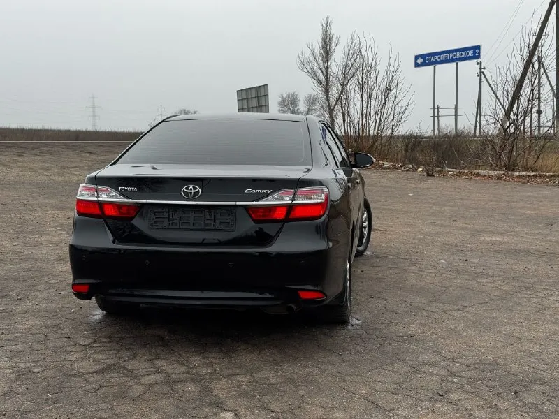 Toyota camry 2016 птс оригинал - я второй собственник (всего два хозяина, я вписан в птс) коробка автомат айсин 6 ст. состояние отличное, по комплектации : двухзонный климат, датчик света/дождя, сенсорная мультимедиа, мультируль, обогревь седений, зеркал, складывание зеркал, парктроник передний и задний, два ключа, сервиски. вложений не требует, по технике автомобиль на строгие 5+! мотор работает идеально (2.0 л) без каких либо нюансов, коробка работает так же отлично без нюансов, по ходовой вложения не требуются, автомобиль обслужен полностью ! по документам полный порядок (180й регион я хозяин) переоформление без проблем! - фотография - 6