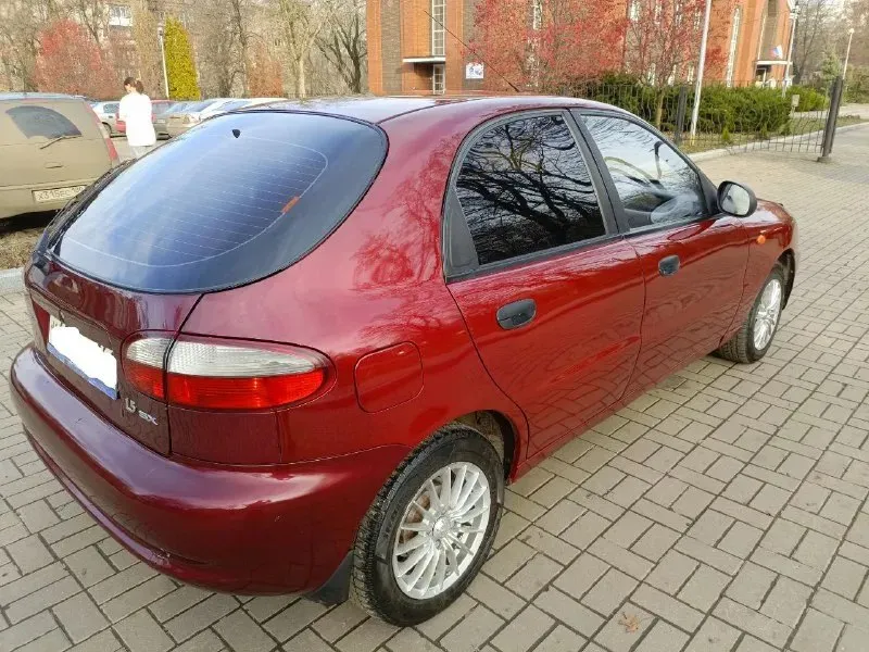 Продам заз ланос хетчбэк! 2010года в отличном состоянии вложения не требует! газ евро 4, родной пробег 260тыс. не гнилой не ржавый днище пороги стаканы целые. двигатель 1.5 масло не ест не дымит работает как часы. коробка не выбивает, ходовая не стучит не гремит. салон чистый. полная комплектация гур кондиционер передние стеклоподъемники музыка сигнализация новая зимняя резина газ евро 4 литые диски, туманки. документы в полном порядке без штрафов арестов и ограничений! цена 320.000 рублей торг тел:+79495589051 осмотр донецк 📞 звоните: +7(949)5589051 - фотография - 4