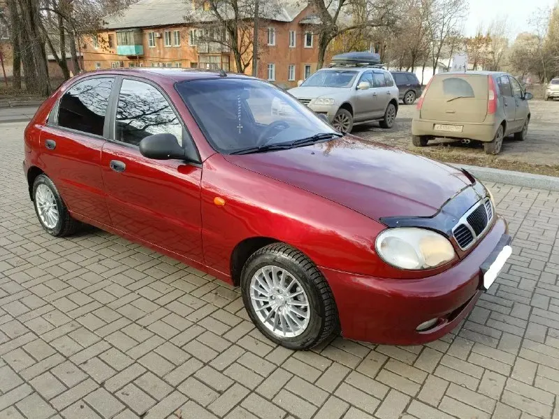 Продам заз ланос хетчбэк! 2010года в отличном состоянии вложения не требует! газ евро 4, родной пробег 260тыс. не гнилой не ржавый днище пороги стаканы целые. двигатель 1.5 масло не ест не дымит работает как часы. коробка не выбивает, ходовая не стучит не гремит. салон чистый. полная комплектация гур кондиционер передние стеклоподъемники музыка сигнализация новая зимняя резина газ евро 4 литые диски, туманки. документы в полном порядке без штрафов арестов и ограничений! цена 320.000 рублей торг тел:+79495589051 осмотр донецк 📞 звоните: +7(949)5589051 - фотография - 5