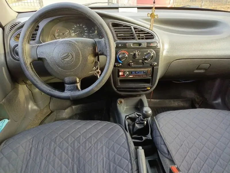 Продам заз ланос хетчбэк! 2010года в отличном состоянии вложения не требует! газ евро 4, родной пробег 260тыс. не гнилой не ржавый днище пороги стаканы целые. двигатель 1.5 масло не ест не дымит работает как часы. коробка не выбивает, ходовая не стучит не гремит. салон чистый. полная комплектация гур кондиционер передние стеклоподъемники музыка сигнализация новая зимняя резина газ евро 4 литые диски, туманки. документы в полном порядке без штрафов арестов и ограничений! цена 320.000 рублей торг тел:+79495589051 осмотр донецк 📞 звоните: +7(949)5589051 - фотография - 6