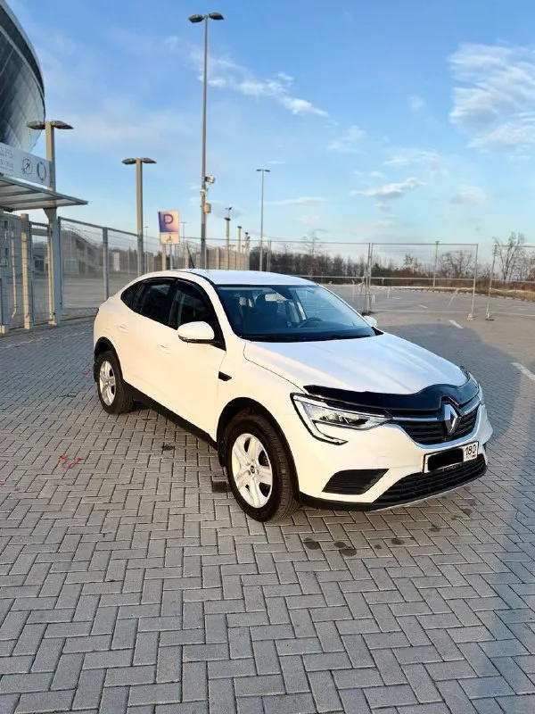 Продам французский x6 в отличном состоянии. renault arkana 2022 г. в. 1.6 бензин, коробка автомат. пробег 109 000 км. один хозяин. шикарная комплектация! бесключевой доступ и система старт-стоп, климат-контроль, подогрев сидений, руля и лобового, установлен электрофен, печка дует теплым сразу, оптика передняя led pure vision, задняя диодная, круиз-контроль, парктроники, датчик света и дождя, интеллектуальные помощники esp, asr, hsa, bas, ebd и много всего еще. дорогая магнитола на андройде со всеми возможными функциями. двигатель самый надежный в линейке. недавно пройдено большое то. всегда обслуживали на официальном сервисе. сервисная книжка и инструкция по эксплуатации имеется. очень экономичный расход трасса 5.5 город 7.4. большой багажник и высокий клиренс. два комплекта резины в отличном состоянии. причина продажи, купили новый автомобиль, а этот стоит в гараже. цена 1 440 000 торг у капота. осмотр донецк, ворошиловский район. +79490893530 - фотография - 2