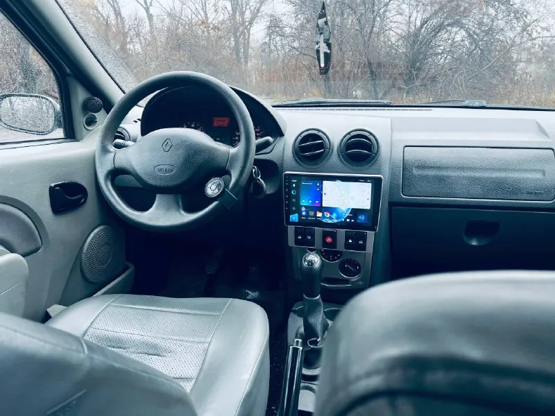 ‼️продам‼️ renault logan 🚖не из такси! 📆декабрь 2009г 🐴200.000 родного пробега ⚙️1.6 механика ♾️максимальная комплектация с пассажирской подушкой безопасности. 📑1 владелец в птс, полное переоформление, документы в порядке 🫶9 лет в одних руках ✅ без дтп, вкруг родные стекла ⚙️полностью обслужена - фотография - 5