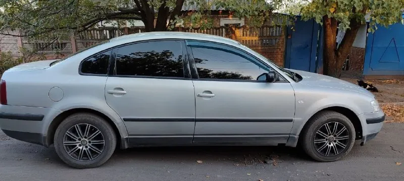 Продам volkswagen пасад б5 гв 2000, обем 1,9тди акпп машина на ходу, масло не ест, не дымит, но есть куда приложить руки так как машина не новая, постоянный днр учёт цена 210 все вопросы в лс обмен тоже интересен +79493166596 📞 звоните: +7(949)3166596 - фотография - 4