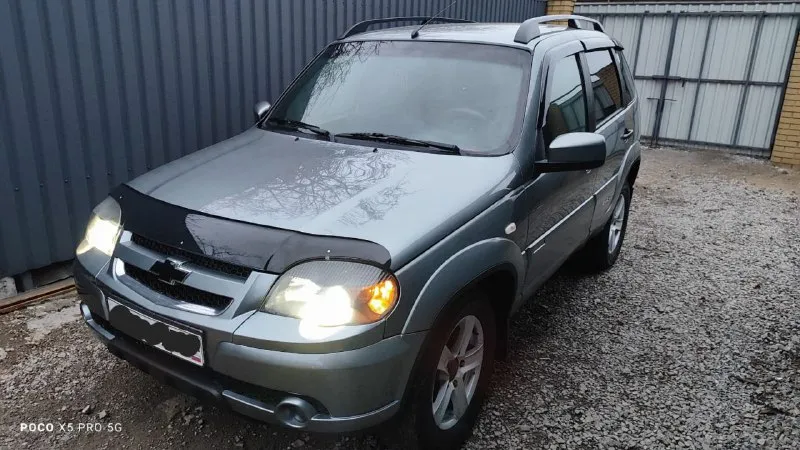 Chevrolet niva нива chevrolet 2018год состояние отличное на полном ходу, рыжиков нет, все "больные места" вылеличи все расскажу по телефону +79493279615 енакиево рынок по авито 800₽ продам за 700 ₽ 📲 tg: @arzher 📞 звоните: +7(949)3279615 - фотография - 7