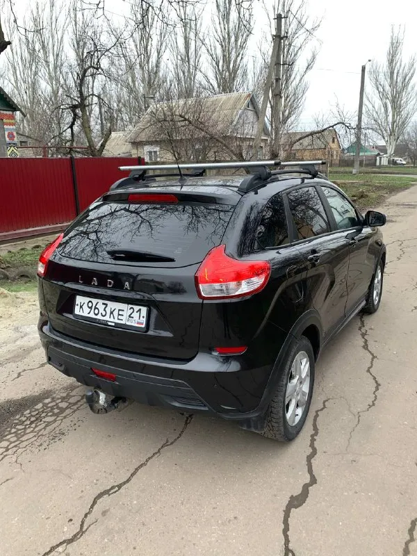 Продам ваз x-ray автомобиль 2017г. в отличном состоянии как внешне так и технически. двигатель 1.6 кпп механика. ходовая на твердую пятерку. пробег 173000т по документам я собственник переоформление без проблем, резина зима практически новая. установлено пропан, узаконено вписано в документы, на крышу установлены рейлинги, удобный съемный багажник, установлен быстро-съемный фаркоп, авто в максимально жирной комплектации: кондиционер, abs, esp. подогрев зеркал, заднего стекла и сидений. антиоткат назад(помощь при трогании с бугра) штатная сенсорная магнитола с поддержкой bt и встроенным навигатором, сигнализация starline с рабочим автозапуском, салон с кожаными вставками, электро регулировка зеркал, центральный замок. штатный парктроник. мультируль, автотека вся зеленная скину по запросу. за автомобиль не стыдно, цена данного авто 795.000 тысяч рублей. торг реальному покупателю г. харцызск номера для связи: +7949- 📲 tg: bogdan v. 📞 звоните: +7(949)5213110 - фотография - 4