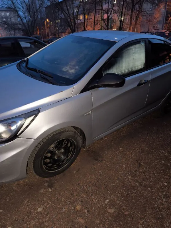 Продам hyunday solaris 2013 год 1.4 механика авто в нормальном состояние пробег 267.957родной двигатель коробка ходовая в порядке подогрев сидений кондиционер документы в полном порядке цена 500.000руб. +79493245430 донецк - фотография - 6