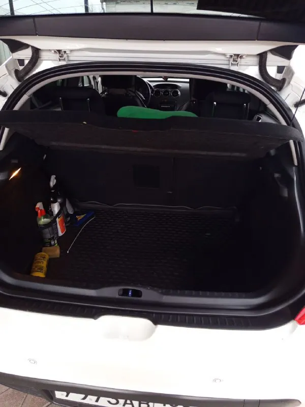 Продам peugeot 308, в хорошем состоянии. 2013 год, мотор 1.6 механическая коробка. по кузову без гнили рыжиков. есть нюанс один по порогу на фото будет видно. остальное по кузову в идеале. с коробкой тоже в отлично состоянии. машинка ухоженная. все вопросы по телефону +79497531147 цена 660 000₽ 📲 tg: @antoch_artur 📞 звоните: +7(949)7531147 - фотография - 3