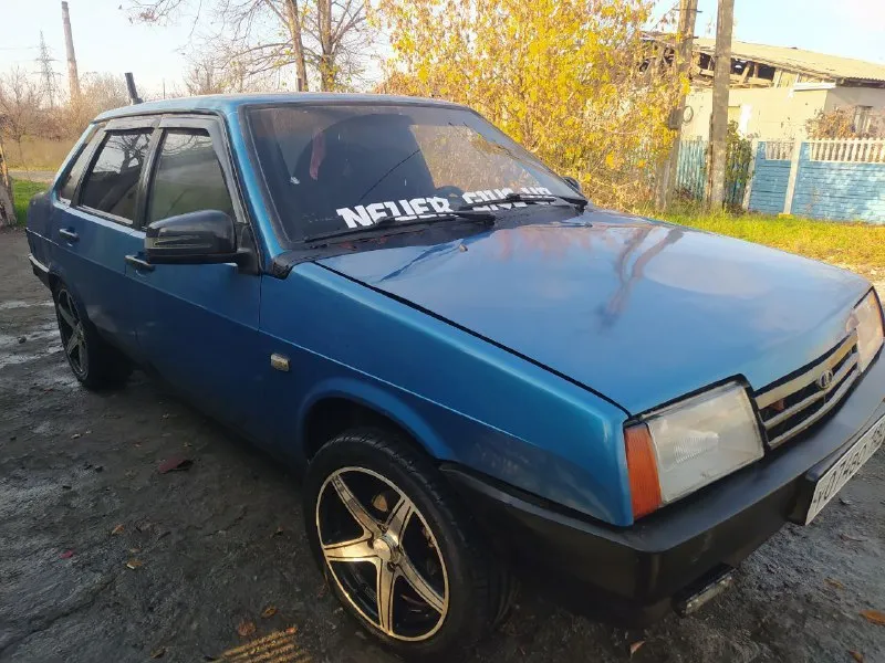 21099 1.5 инжектор 2001г. газ/бензин двигатель, коробка впорядке, дно целое, переоформление, салон - 2114 гранта зеркала стеклоподъёмники диски vossen 215/45 r16 выхлоп stt sport прямая трасса на пауке 53 труба музыка - 16-е аватары solo 6 саб кикс 12 запитано под 2 усилка вкруг в вибро шумке. свет - радиаторные лампы с охлаждением цена 160 цена без дисков и музыки г. мариуполь писать в лс +79495648616 📲 tg: @stil_na_99 📞 звоните: +7(949)5648616 - фотография - 2