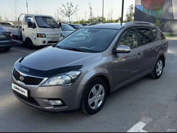 Kia ceed в хорошем состоянии
Вложений не требует
Объем 1.6
Масло не ест
Не пинает
188000 Родного пробега.
2011Года.
2 Владельца.
Автотека зелёная.
Цена 800.000тр.
Торг на капоте
Если не дозвонились пишите перезвоню.
Т+79497313868.
📲 Tg: александр тюрин
📞 Звоните: +7(949)7313868 - фотография - 3