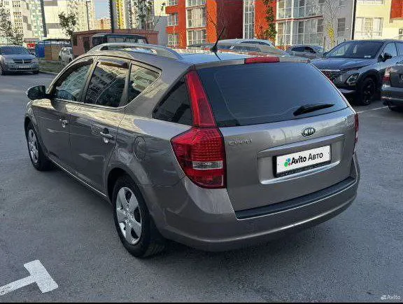 Kia ceed в хорошем состоянии
Вложений не требует
Объем 1.6
Масло не ест
Не пинает
188000 Родного пробега.
2011Года.
2 Владельца.
Автотека зелёная.
Цена 800.000тр.
Торг на капоте
Если не дозвонились пишите перезвоню.
Т+79497313868.
📲 Tg: александр тюрин
📞 Звоните: +7(949)7313868 - фотография - 4