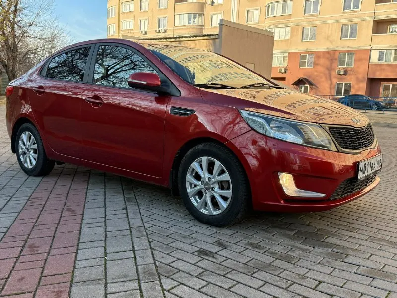 Продам kia rio 1.6 at 2013 года в донецке. Максимальная комплектация

— Пробег 140 тыс. Км
— Все заводские герметики на месте
—Регулярное то
— Птс 3 хозяина, два ключа.
— Зимняя резина новая continental
—Машина в отличном состоянии как внешне, так и технически.

✔️Климат контроль
✔️Подогрев сидений
✔️Обогрев руля
✔️Обогрев зоны дворников
✔️Парктроник передний и задний
✔️Aux, usb, mp3
✔️Электро зеркала
—Двигатель работает отлично
Масло в двигателе свежее, и все фильтра, тянет на отлично, масло не расходует, не дымит и не троит.

— Акпп без пинков, замена масла в коробке на 107 000 тыс км.

Ходовая часть в полном порядке, ничего не стучит, не гремит. Тормозная система обслужена

— Салон в отличном состоянии, ничего не затерто, все работает, все включается.

— За машиной очень хорошо следили.

— Полный пакет документов, без штрафов, залогов.
💰💰💰870.000 Руб торг
📞 79493175279 - фотография - 3