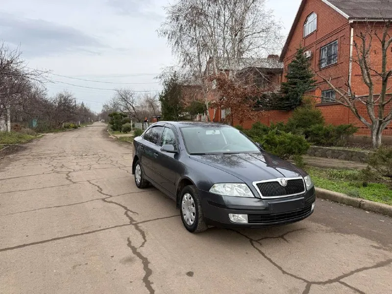Продам skoda octavia a5 2006 год 1.6 механика пробег 168000 тыс машина местная мариупольская газ-бензин газ в писан в птс! эксплуатация без дтп машина в родной краски все стекла родные включай лобовое! технически полностью обслужена не требует никаких вложений в машине все работает отлично, осмотр город мариуполь цена 685000 тыс рублей по всем вопросам звоните +79497195733 - фотография - 8