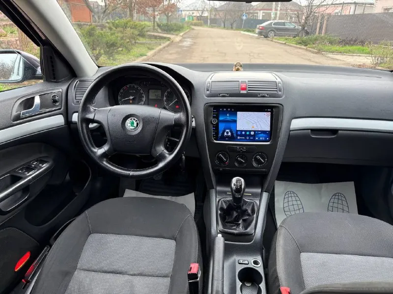 Продам skoda octavia a5 2006 год 1.6 механика пробег 168000 тыс машина местная мариупольская газ-бензин газ в писан в птс! эксплуатация без дтп машина в родной краски все стекла родные включай лобовое! технически полностью обслужена не требует никаких вложений в машине все работает отлично, осмотр город мариуполь цена 685000 тыс рублей по всем вопросам звоните +79497195733 - фотография - 9