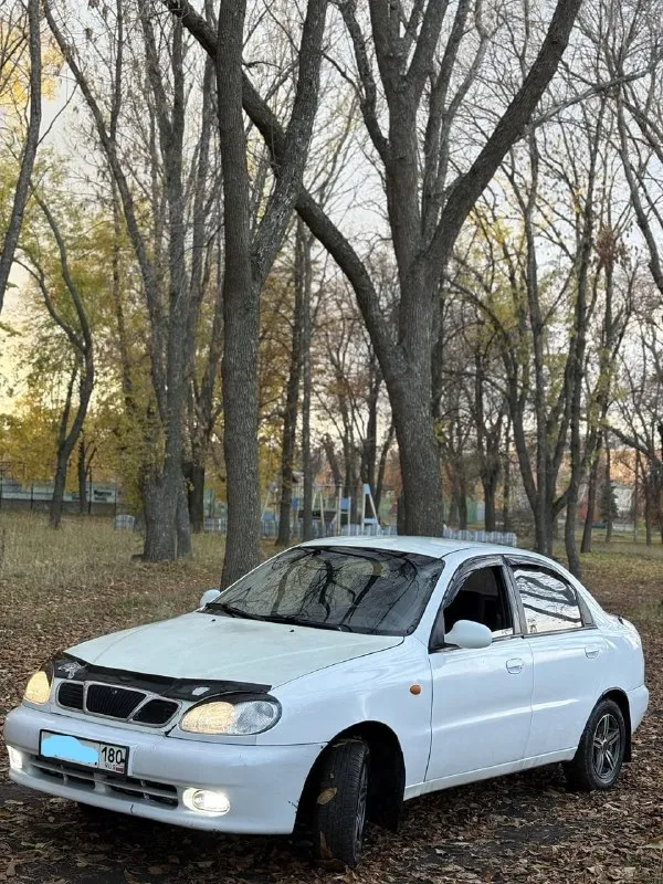 Продам zaz-daewoo 🔥 год выпуска:2002🔥 пробег, км:200.000 🔥 модификация:1.3мт 🔥 тип двигателя:газ/бензин🔥 коробка передач :механика 🔥 привод:передний🔥 тип кузова : легковой седан🔥 koмплeктaция: comfort🔥 цвет: белый🔥 в продаже zaz-daewoo на полном хожу, на автомобиле установлено газовое оборудование, так же авто работает и на бензине. поменян мотор, старый блок лежит в багажнике. установлена сигнализация с центральным замком. стоят красивые диски на хорошей резине. автомобиль на 180 учете, полное переоформление (стс, птс, дкп). установлена магнитола с хорошей музыкой. мотор-заводится с пол оборота, работает хорошо, не троит, не глохнет. кпп-все передачи включаются без хрустов, ничего не выбивает. салон в замечательном состоянии, был переделан под красный цвет, выглядит шикарно. ходовая в замечательном состоянии, едет мягко. так же имеется видео, по просьбе отправлю для более лучшего осмотра авто. цена:175.000 тысяч возможен пригон по договоренности. возможен обмен. номер для связи:+79495752024 - фотография - 7