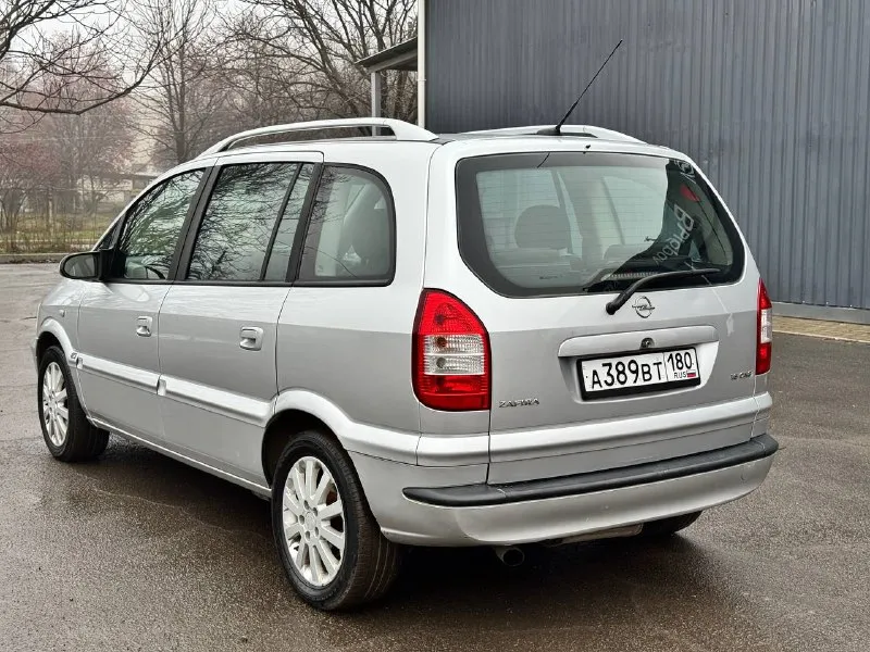 Opel zafira a cng 2005 года выпуска 1.6 бензин/газ метан заводской 193.000 км пробег механика 1 владелиц, в 2018 году пригнали из германии авто не бито все стекла заводские включая лобовое состояние огонь цена:570.000 руб. торг у капота все интересующиеся вопросы по тел отвечу либо при встречи +79493829905 - фотография - 4