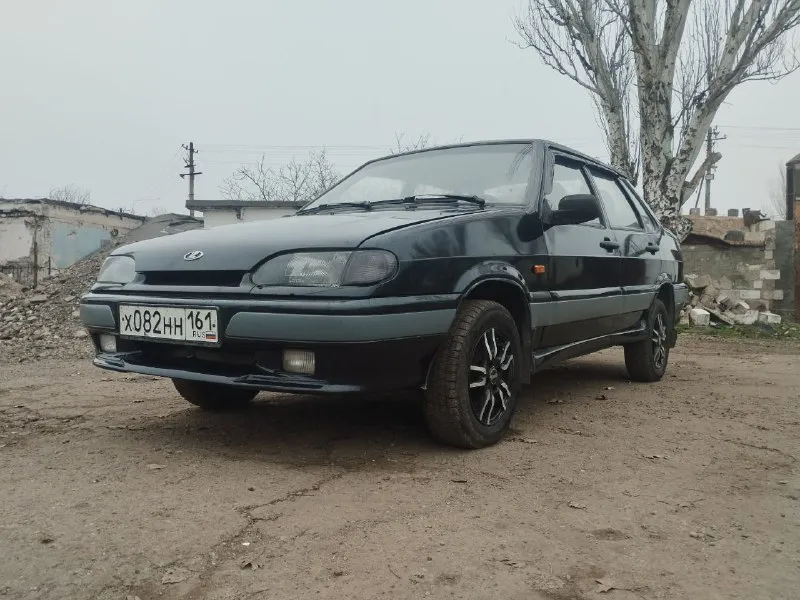 Продам ваз 2115 год выпуска 2003 двигатель 1.5 в отличном состоянии, сухой ничего нигде не течёт. кпп не хрустит, не выбивает кузов в отличном состоянии, без рыжиков и гнили, низа дверей без коррозии, дно пороги стаканы отличные. музыка. литые диски. документы в порядке, оформление без проблем находится в мариуполе цена 255 тысяч рублей +79497361571 📲 tg: олег 📞 звоните: +7(949)7361571 - фотография - 2
