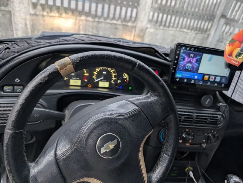 Собственник. нива шевроле 2013г. второй владелец. объем двигателя 1.9 ( легкая шпг, доработая гбц, коленвал 86мм, поршень 83мм за счет этого увеличен объем ), спортивный распредвал, выхлопной паук 4-2-1 ; прошитая, установлен кондиционер, установлена музыка 20-ки + планшет +саб ; передние сидушки от л-200 одета в чехлы ; шумлена, кроме потолка ; пробег реальный, брал с пробегом 14тыс. остальное при встрече. +79313150091 ( телега ) - фотография - 10