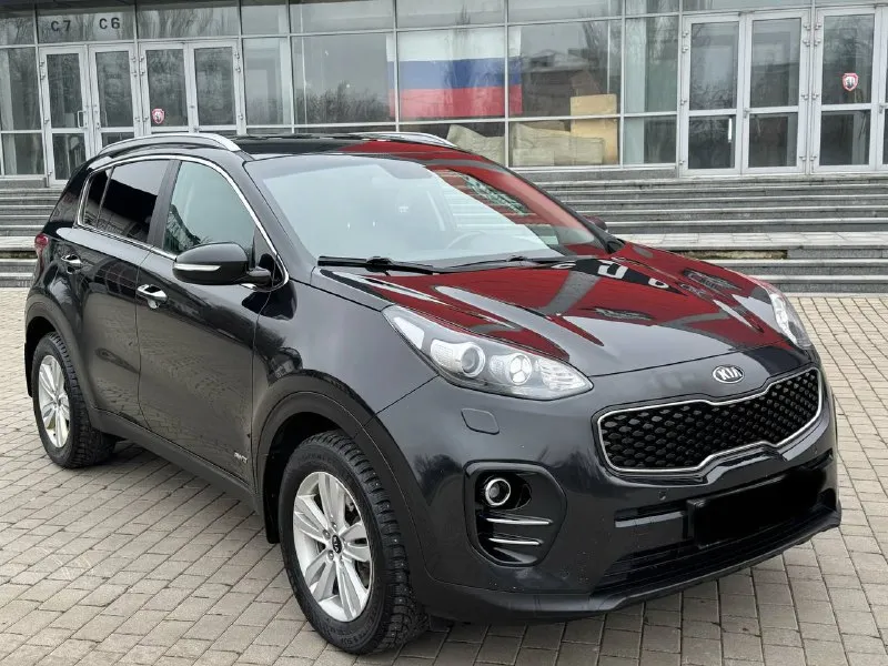 Продам киа спортейдж 2017год не бит не крашена у машины один хозяин с автосалона мотор 2.0самы надёжны и без проблем масло не есть полный привод работает электро ручник подогрев всех сидений дав ключа сервисная книга все чеки есть на то новая зимняя резина шипованая машины на твёрдую петерку сель и поехал все вопросы по телефону пишите звоните !! цена 1.950.000₽торг +79494676594 - фотография - 7