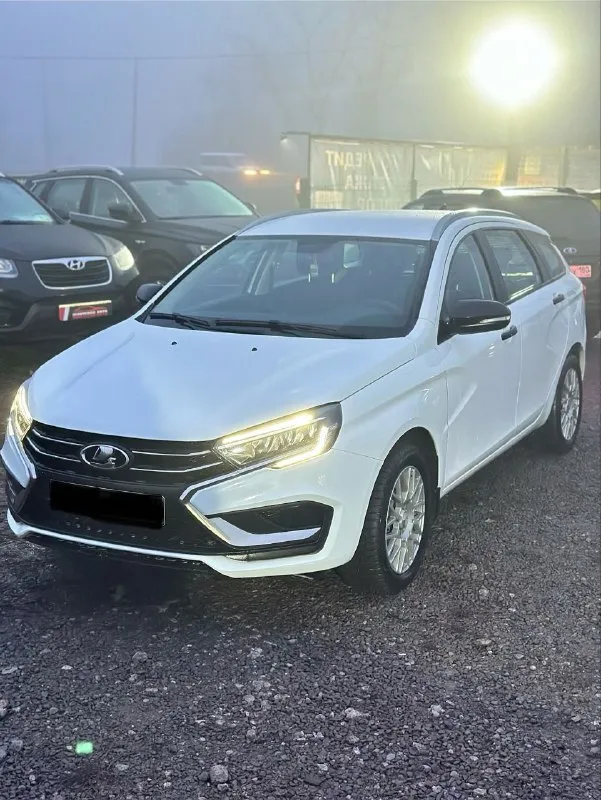 ⚪⚪⚪веста св⚪⚪⚪ ✅регистрация конец 2024г ✅пробег 44 000км ✅на гарантии🔥🔥🔥 ✅без дтп, вся в родне ✅сдел... - фотография